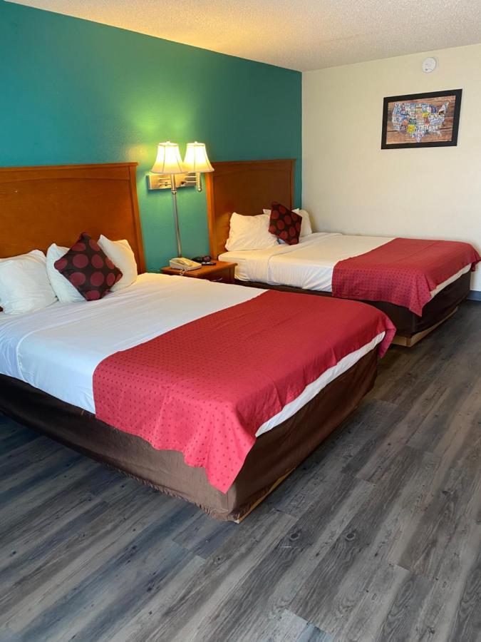 Americas Best Value Inn Salina Exteriör bild